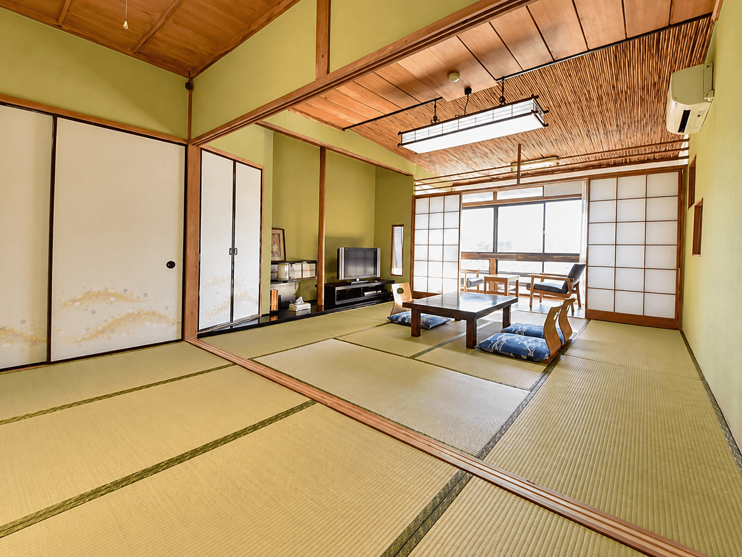 Ryokan in Kamijukucho, Atami — photograph 5