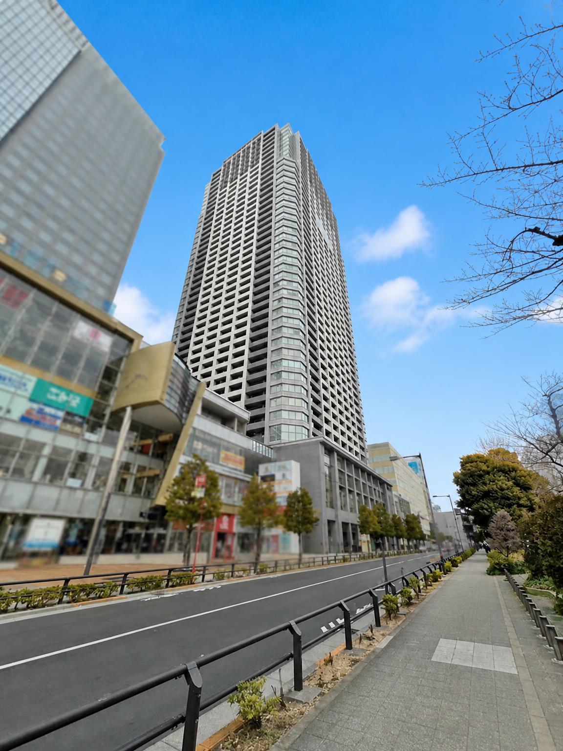 Brillia Tower Tokyo — photograph 1