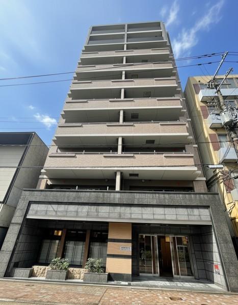 Goshonishi Ebisugawacho Urban Life — photograph 2