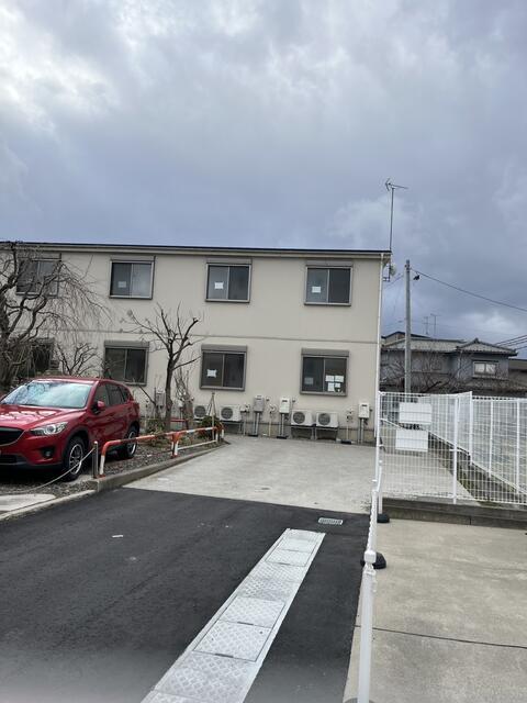 Apartment Building in Higashi-ku, Niigata — photograph 5