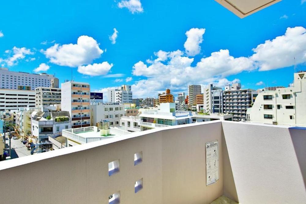 Apartment Building in Maejima, Naha — photograph 3